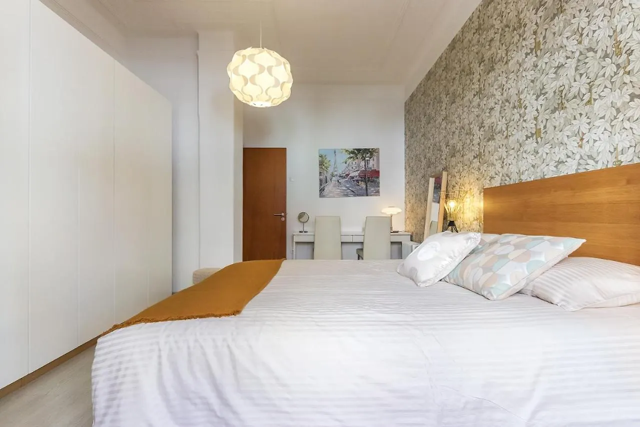 Penha De Franca Terrace By Homing Portugal